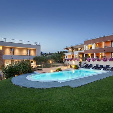 Villa Aurora-Holiday Home Apt3 Bardolino Eksteriør bilde