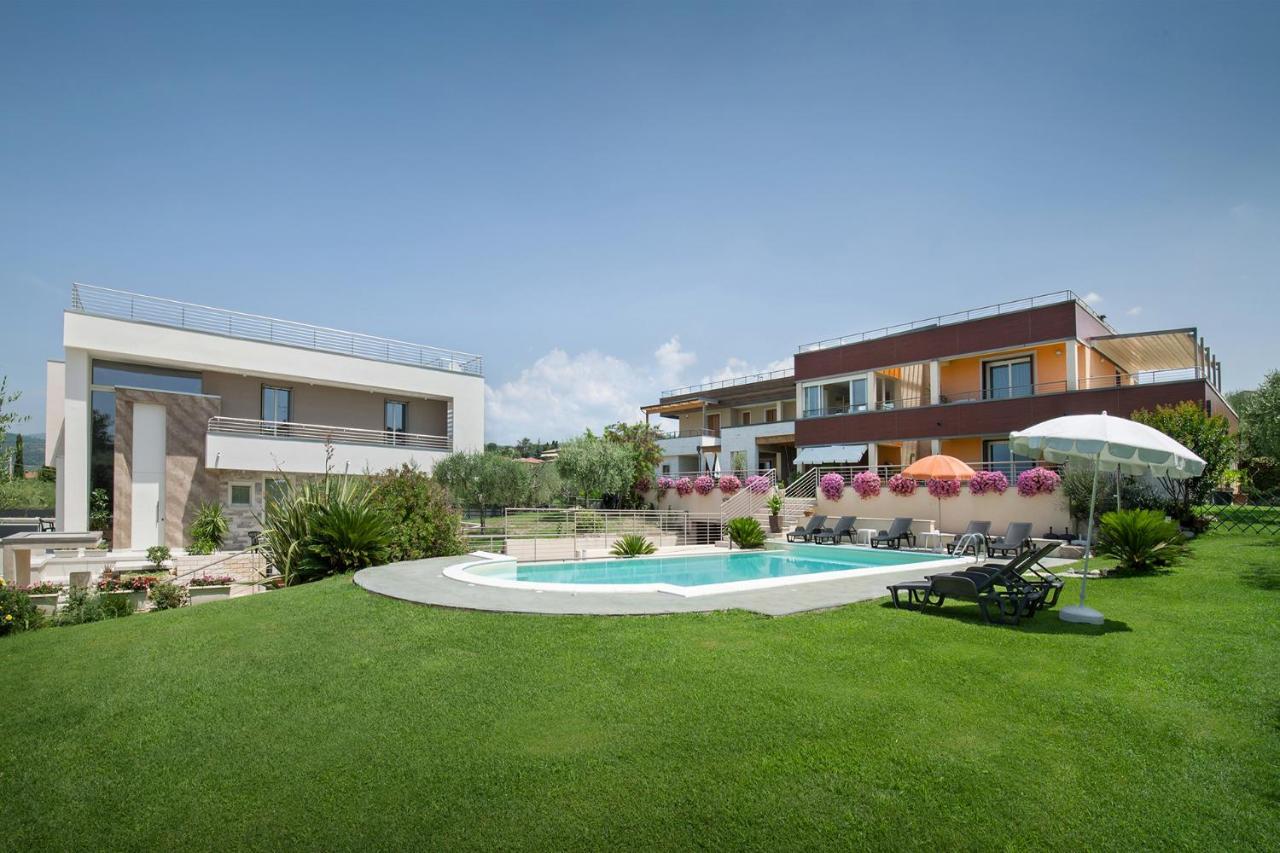 Villa Aurora-Holiday Home Apt3 Bardolino Eksteriør bilde