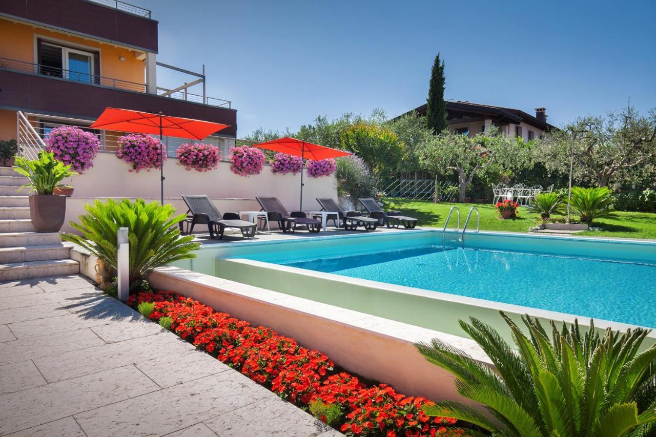 Villa Aurora-Holiday Home Apt3 Bardolino Eksteriør bilde