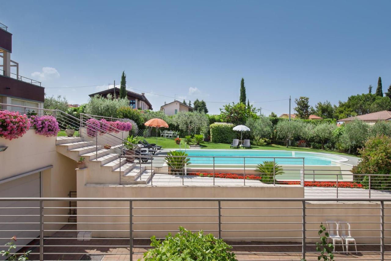 Villa Aurora-Holiday Home Apt3 Bardolino Eksteriør bilde